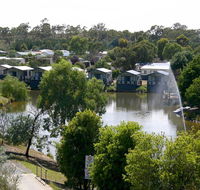 Capital Country Holiday Park - Foster Accommodation