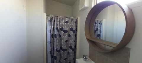 Capricorn Holiday Park - Foster Accommodation 3