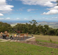 Captain's Lookout - elevated ocean views rural stay - Foster Accommodation
