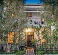 Captains Retreat Apartments and Cottages - Foster Accommodation
