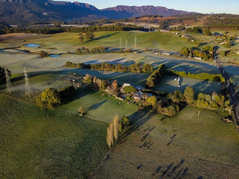 Carinya Farm Holiday Retreat - Foster Accommodation 2