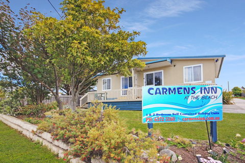 Carmens Inn - Foster Accommodation 2