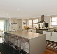Casa Callala on King George - well appointed home - Foster Accommodation