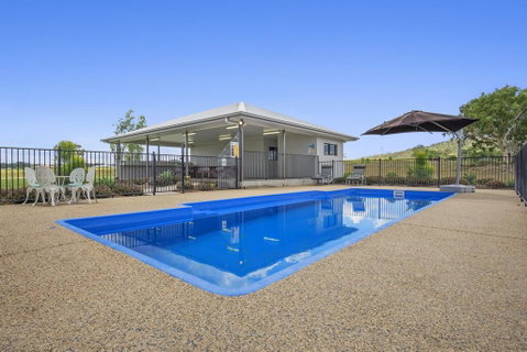Casa Nostra Motel - Foster Accommodation 1
