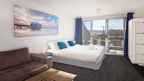 Cascades 7- Centrally Located With Beautiful Views - Foster Accommodation 0