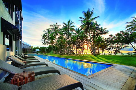 Castaways Resort & Spa On Mission Beach - Foster Accommodation 0