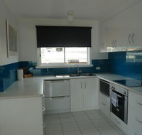 Central Luxury with Fabulous Views - Foster Accommodation