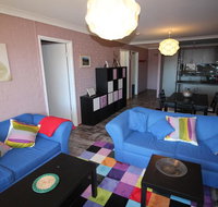Central Park 14 - Centrally located with views to the mountains - Foster Accommodation