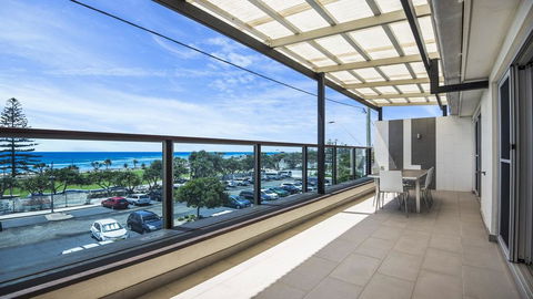 Central Park Suites - Foster Accommodation 0