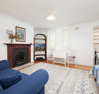 Charming Centrally Located 2 Bedroom Accommodation - Foster Accommodation