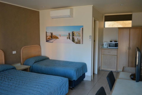 Chelsea Motor Inn - Foster Accommodation 2