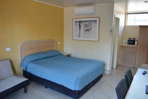 Chelsea Motor Inn - Foster Accommodation 0