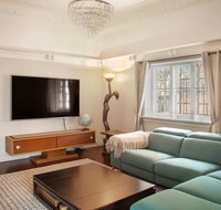 Chic 2 Bedroom Ground Floor Apartment In Trendy New Farm - Foster Accommodation
