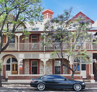 City Apartments at Cecil Mansions - Foster Accommodation