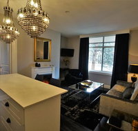 City Life Apartment-full kitchen  separate bedroom - Foster Accommodation