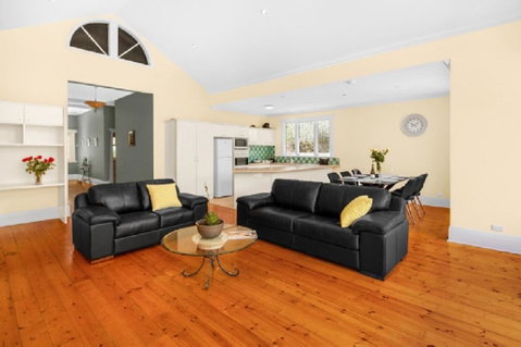 City To Beach - Free WIFI - Free 3 Car Parking - Great Location - Foster Accommodation 2