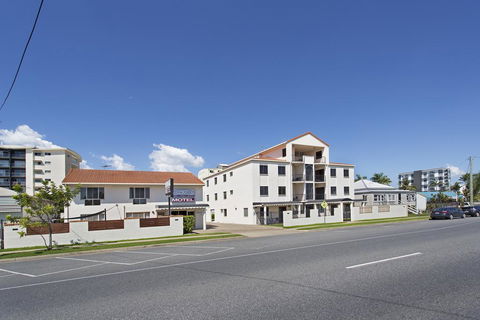Cityville Luxury Apartments And Motel - Foster Accommodation 0