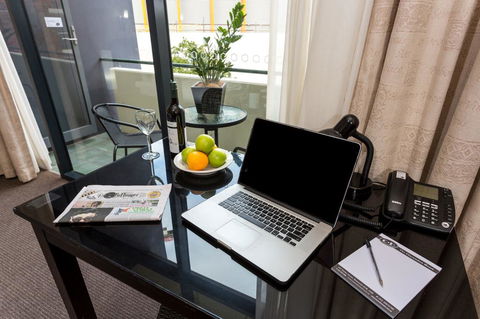 Clarendon Hotel - Foster Accommodation 2