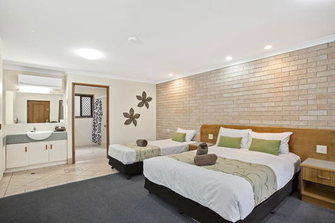 Clifford Gardens Motor Inn - Foster Accommodation 1