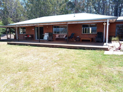 Coast & Country - Foster Accommodation 1