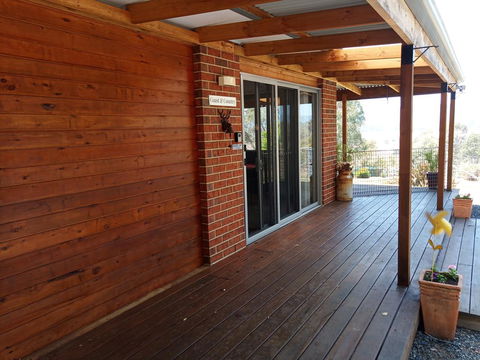 Coast & Country - Foster Accommodation 0