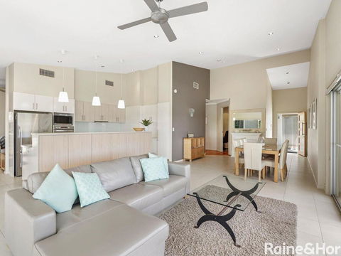 Coast - 3/42 Avoca Drive, Avoca Beach - Foster Accommodation 1