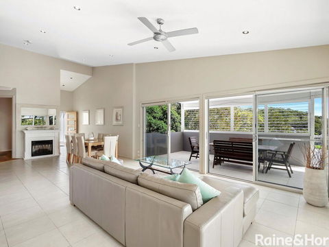 Coast - 3/42 Avoca Drive, Avoca Beach - Foster Accommodation 2