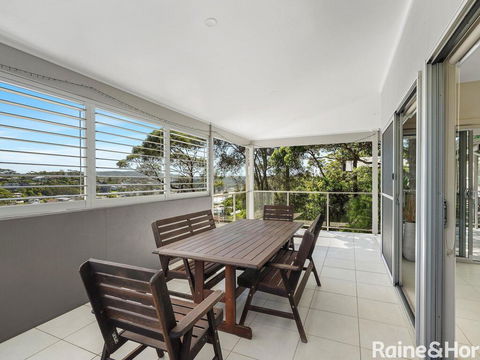 Coast - 3/42 Avoca Drive, Avoca Beach - Foster Accommodation 3