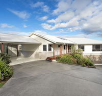 Coastal Retreat - Foster Accommodation