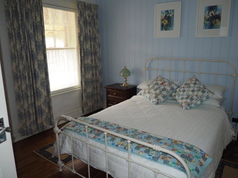 Cobblers Cottage B&B - Foster Accommodation 3