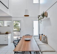 COCOMO VILLA - Foster Accommodation