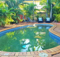 Coconut Grove Holiday Apartments - Foster Accommodation