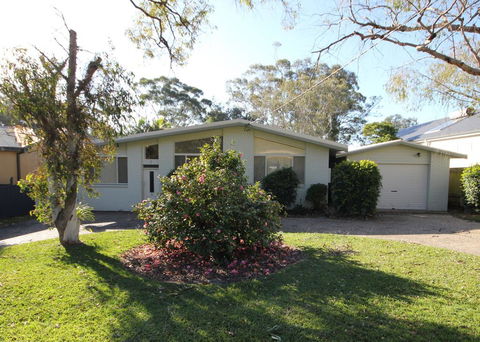 COLMER HOUSE At Dunbogan - Foster Accommodation 1