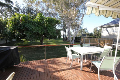 COLMER HOUSE At Dunbogan - Foster Accommodation 2
