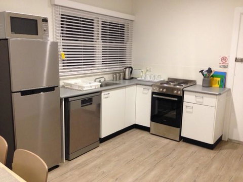 Colonial Lodge Motor Inn - Foster Accommodation 1