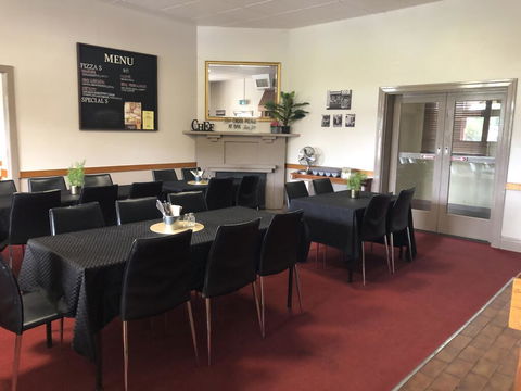Commercial Hotel - Foster Accommodation 2