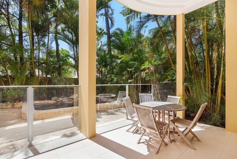 Contemporary & Luxurious, Little Cove - Foster Accommodation 2