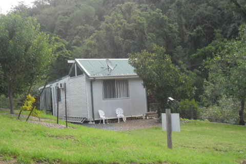 Copeland Cabins - Foster Accommodation 1