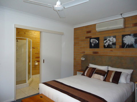 Copper Country Motor Inn & Restaurant - Foster Accommodation 2