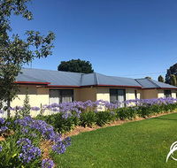 Coro Club Motel - Foster Accommodation
