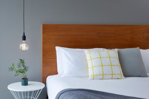 Cosmopolitan Hotel Melbourne - Foster Accommodation 0
