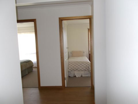 Costa Plenti Southend BnB - Foster Accommodation 3