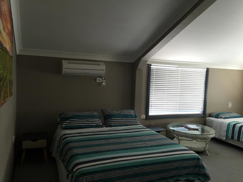 Cottage In The Country - Foster Accommodation 3
