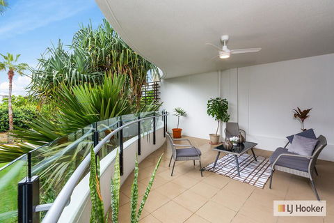 COTTON BEACH 85 - PRIVATE Mid Floor APARTMENT - Foster Accommodation 2