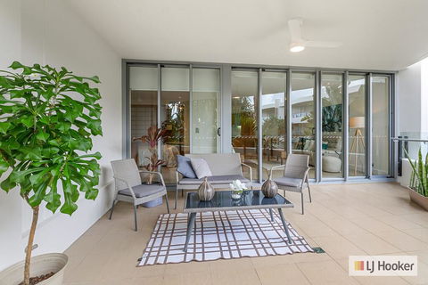 COTTON BEACH 85 - PRIVATE Mid Floor APARTMENT - Foster Accommodation 0