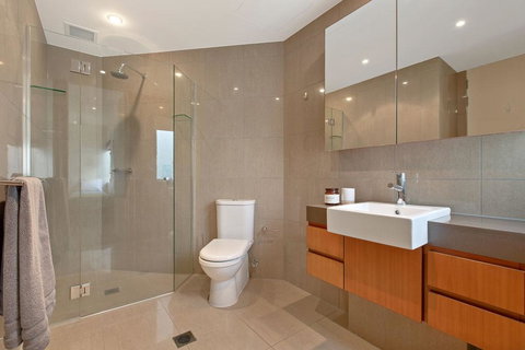 COTTON BEACH APARTMENT 35 - POOL VIEWS - Foster Accommodation 2