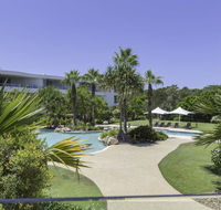 COTTON BEACH ON THE POOL 66 - Foster Accommodation