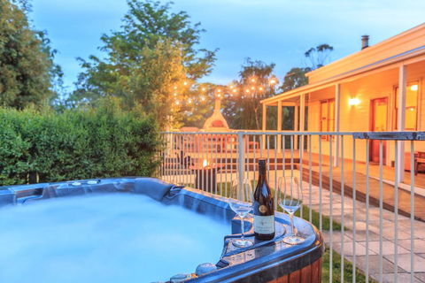 Country House Retreat - Foster Accommodation 0