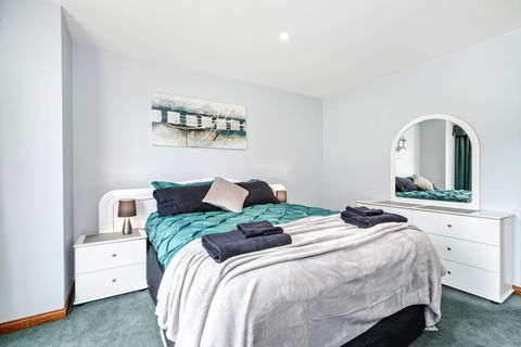 Country Meets Town - Foster Accommodation 1