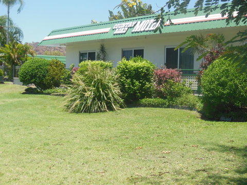 Country Road Motel - Foster Accommodation 3